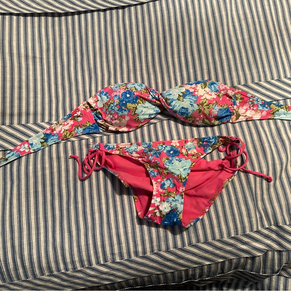 Abercrombie Strapless Bikini